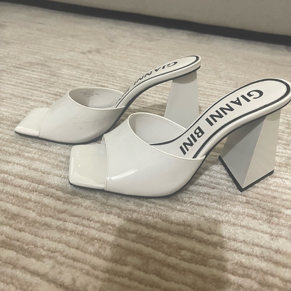 Gianni Bini Caylor Patent Square Toe Sandals